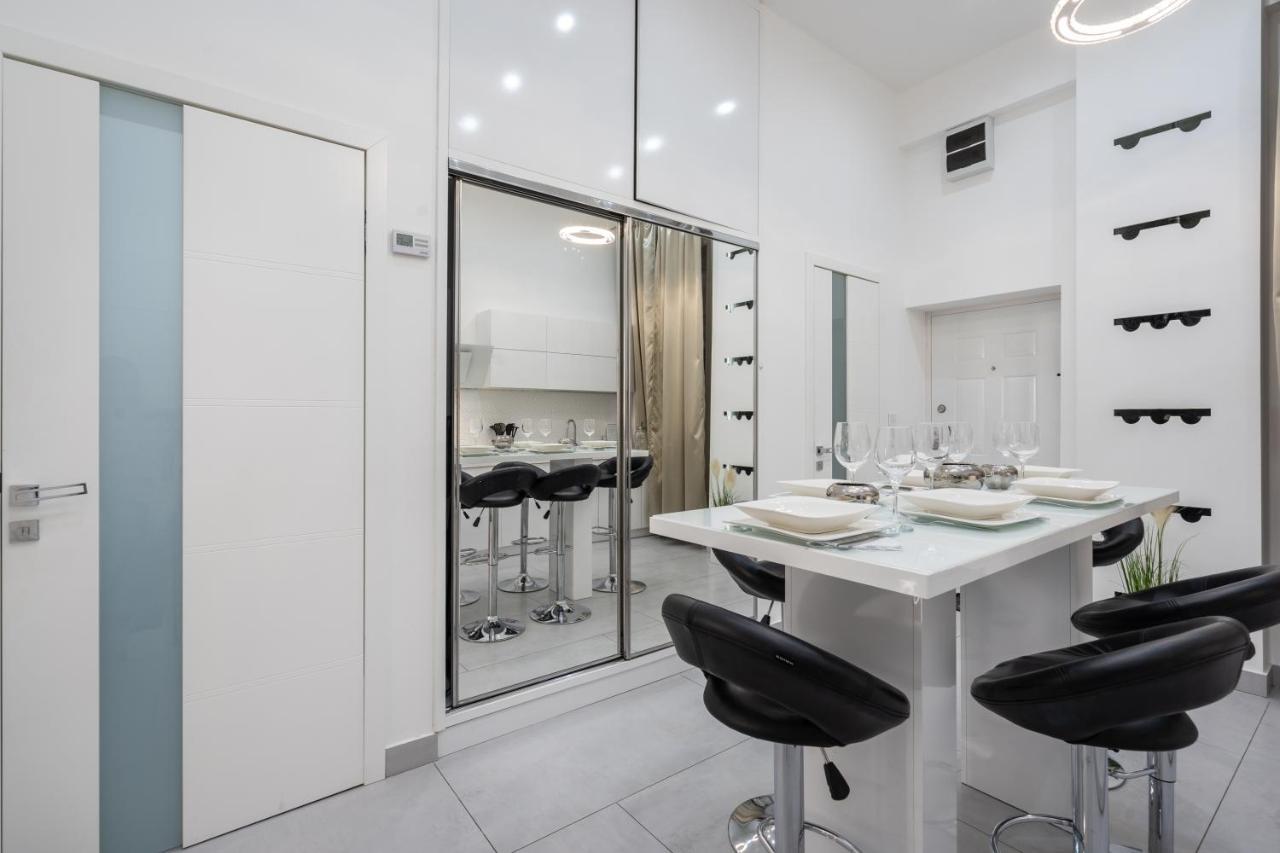 Opera Luxury Apartment With Free Parking بودابست المظهر الخارجي الصورة